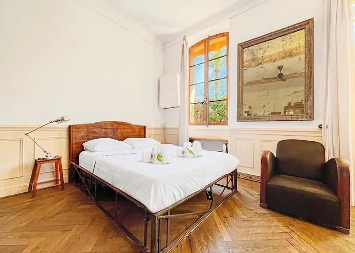 L'olivine - Paisible Loft Avec Terrasse Cannes