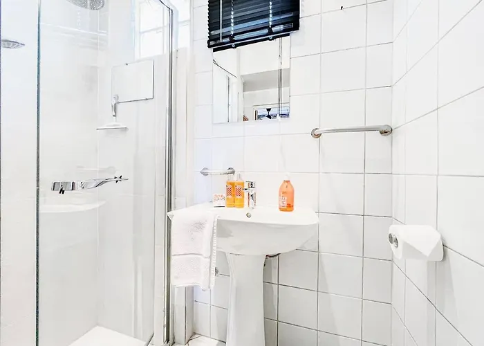 L'olivine - Paisible Loft Avec Terrasse Cannes